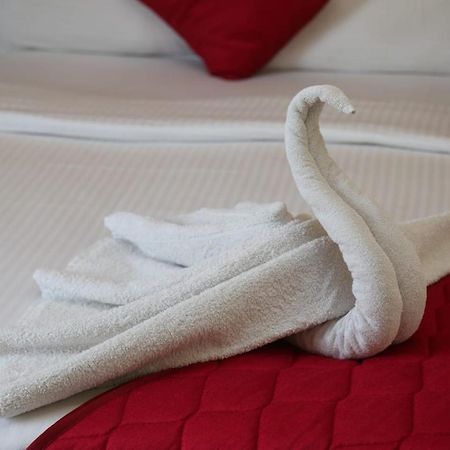 Joliday Inn Махабалипурам Екстериор снимка